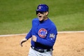 16MLBワールドシリーズ（7回戦制）第2戦、クリーブランド・インディアンス対シカゴ・カブス。得点を記録して喜ぶシカゴ・カブスのカイル・シュワバー（2016年10月26日撮影）。(c)AFP/Getty Images/Gregory Shamus