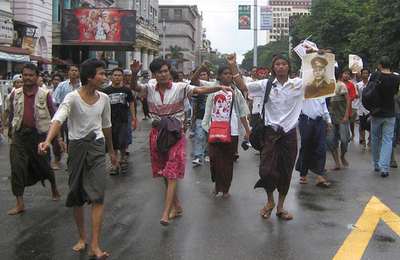 ミャンマーの反軍政デモで取材中の日本人ジャーナリスト1人が死亡