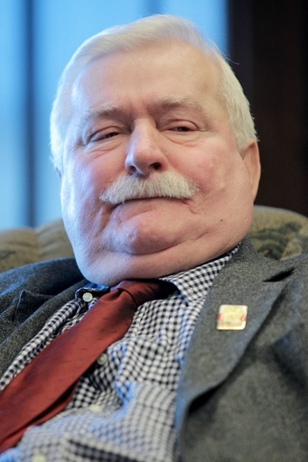 「ワレサ氏はスパイだった」 検察が筆跡による証拠提示へ