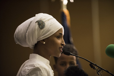 元難民の米議員、首都のタクシー内でイスラム嫌悪の暴言被害