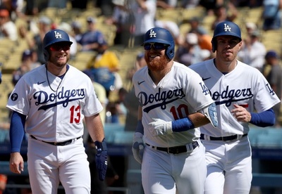ドジャースがプレーオフ一番乗り、地区優勝も目前