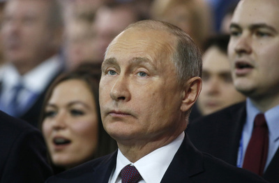 ロシア地方選、与党候補が異例の敗北 年金改革に不満広がる