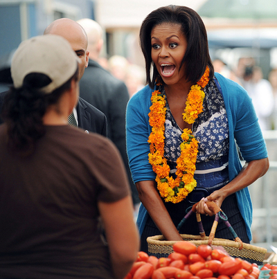 ホワイトハウスそばにマーケットがオープン、ミシェル夫人もお買い物