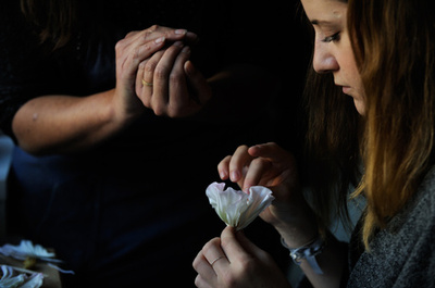 「シャネル」世界の伝承行為を捉えた写真展、開催