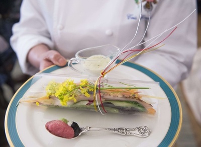 安倍首相招く夕食会のメニュー公開、「オバマ食器」も