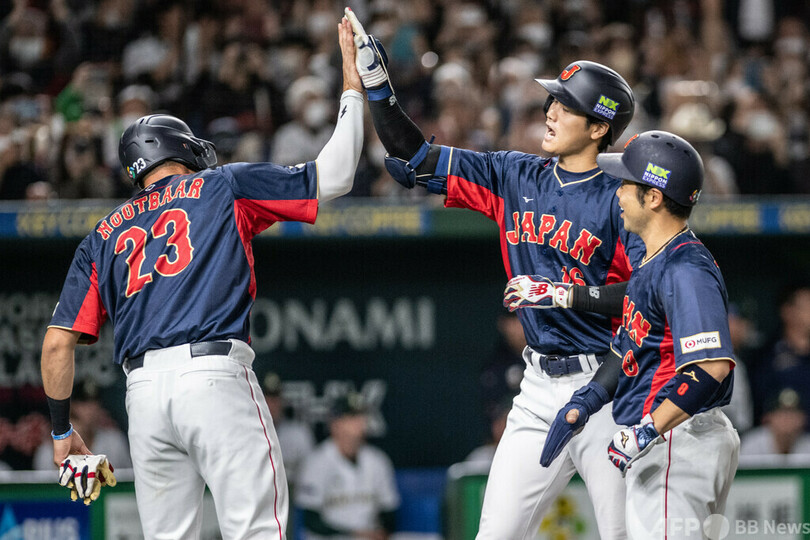 Japan fans pepper US-born Nootbaar with love at World Baseball Classic