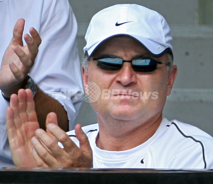 シャラポワ イワノビッチ降し全豪初制覇