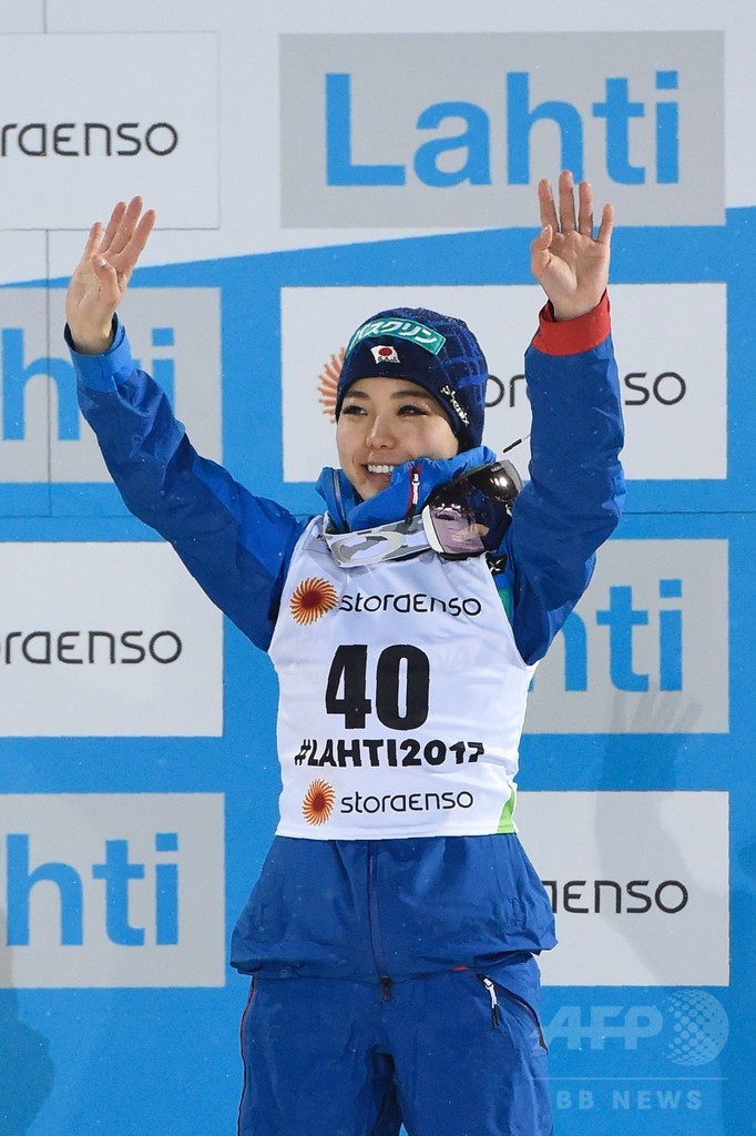 ジャンプ女子で伊藤が銀、高梨が銅 ノルディック世界選手権