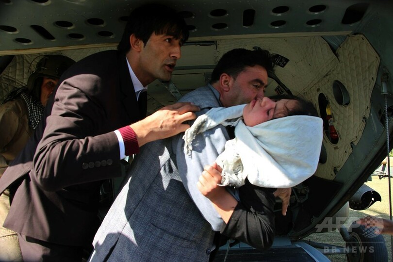 アフガン・パキスタン地震、死者360人超 被災者が支援訴え