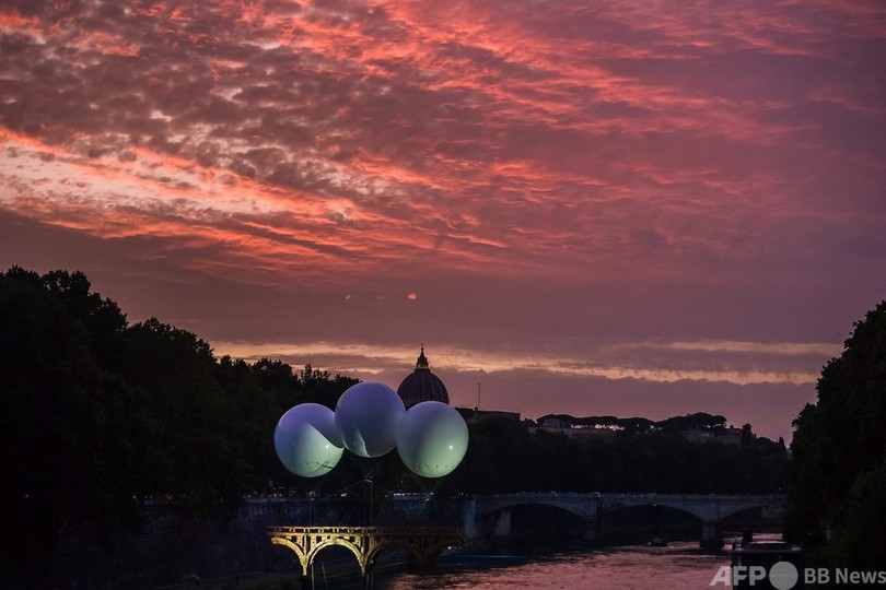 ミケランジェロの未完の橋 インスタレーション作品に 伊ローマ 写真8枚 国際ニュース Afpbb News