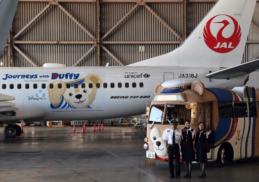 東京ディズニーシーのダッフィーが空へ JAL特別機 写真6枚 国際