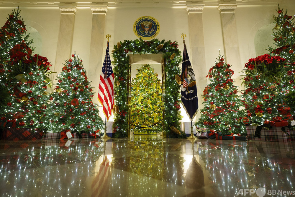 ホワイトハウスがクリスマス仕様に 今年のテーマは 美しきアメリカ 写真2枚 国際ニュース Afpbb News