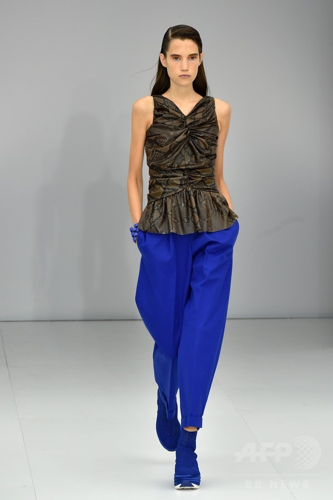 「サルヴァトーレ フェラガモ」」17年春夏