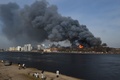 ロシア・サンクトペテルブルクにある歴史的な工場で発生した火災（2021年4月12日撮影）。(c)Olga MALTSEVA / AFP
