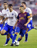 スペイン1部リーグのFCバルセロナ（FC Barcelona）は23日、クロアチア1部リーグのハイデュク・スプリト（Hajduk Split）と親善試合を行い、0-0で引き分けた。

ボールをキープするFCバルセロナのアンドレス・イニエスタ（Andres Iniesta、右、2011年7月23日撮影）。(c)AFP/HRVOJE POLAN