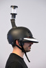 フランスの首都パリ（Paris）で4日、周囲360度を見渡すことができるヘルメット型装置「FlyViz」の試作品が公開された。フランス国立情報学自動制御研究所（Institut National de Recherche en Informatique et en Automatique、INRIA）で披露された「FlyViz」をかぶると、リアルタイムで周囲の様子を360度見渡せる。こうした装置は「FlyViz」が初めて。

写真は、フランス国立情報学自動制御研究所で公開された「FlyViz」（2012年12月4日撮影）。(c)AFP/MIGUEL MEDINA