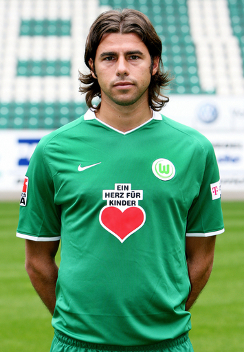 VfLボルフスブルクのフォトセッションに新加入のバルツァッリらが参加