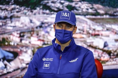 ミック・シューマッハ、22年シーズンもハースF1で続投