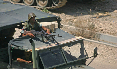 ナハル・アルバレド難民キャンプのレバノン軍、脱出図った武装勢力に激しい攻勢　死傷者多数