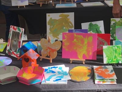 米芸能界の類人猿、フロリダの隠居生活でアート制作 現役時代は虐待も