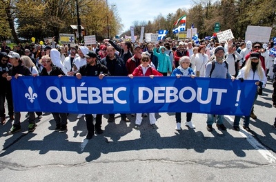 カナダ・モントリオールで反コロナ規制デモ、接種会場が閉鎖に