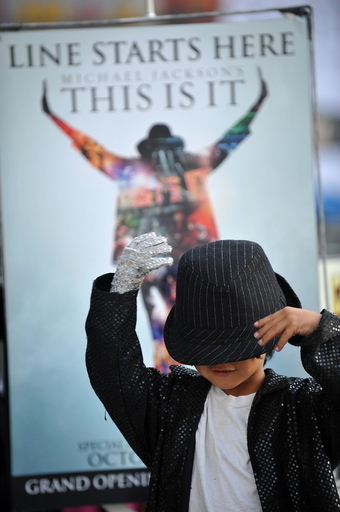 「This Is It」は新曲にあらず、共作者が語る真実