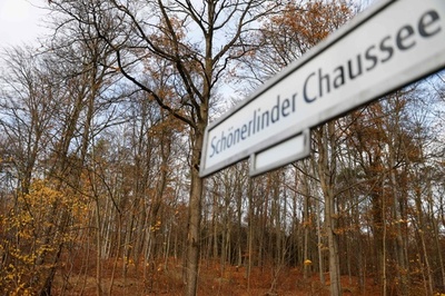 ドイツの公園で人骨発見 人肉食の疑いで男を逮捕