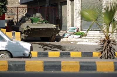 イエメンのシーア派民兵、占拠の大統領宮殿から退去で同意