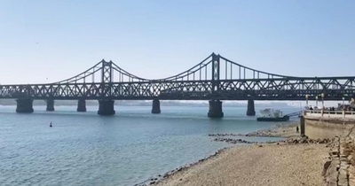 中国と朝鮮を結ぶ国際旅客列車が平壌に到着