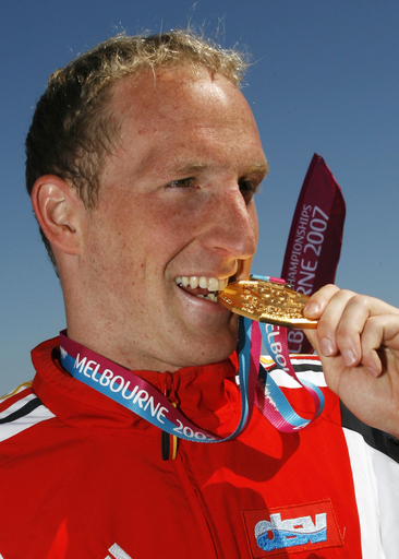 ＜第12回世界水泳選手権＞オープンウォーター・男子5キロメートル、ルルツ 男子5kmで優勝 - オーストラリア