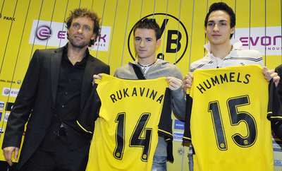 ボルシア・ドルトムント ルカビナとフンメルスを獲得