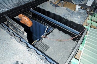 大麻栽培施設に監禁、8歳少年を保護 豪州