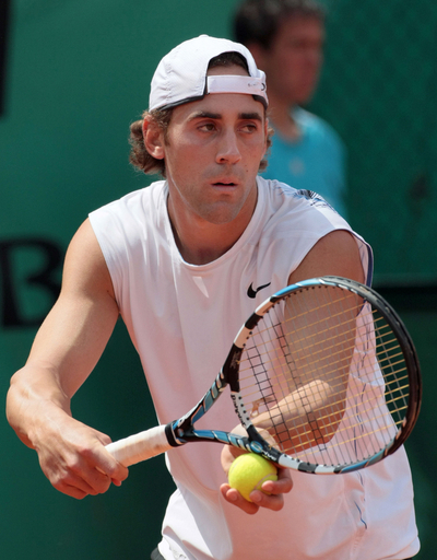 レイノルズ アシオンヌを破り全仏2回戦へ進出