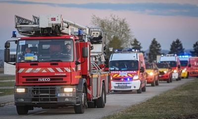 仏からウクライナへ、消防車など支援物資到着 ルーマニア