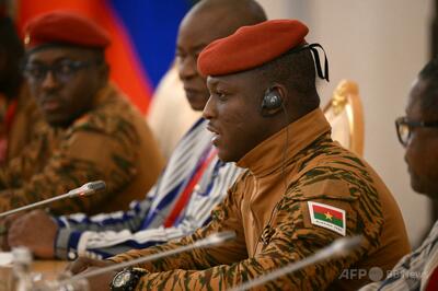 「わが国に民主主義は不要、忘れろ」ブルキナファソ暫定大統領