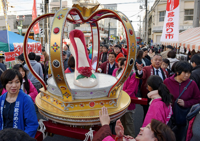ハイヒールみこしや古靴供養、「靴のめぐみ祭り市」　東京