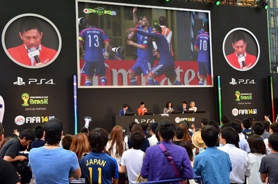 サッカーW杯を大胆予想、PS4「FIFA14」発売イベント