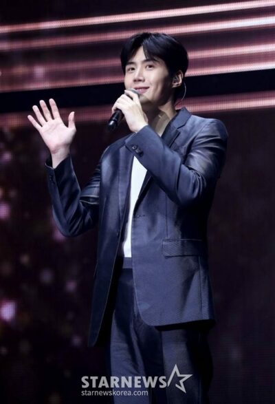 キム・ソンホ、「本当にお疲れさまでした」IU ×パク・ボゴム共演なるか…「前向きに検討中」