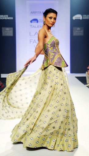 ＜13年秋冬ラクメ・ファッション・ウィーク＞Arpita Mehta