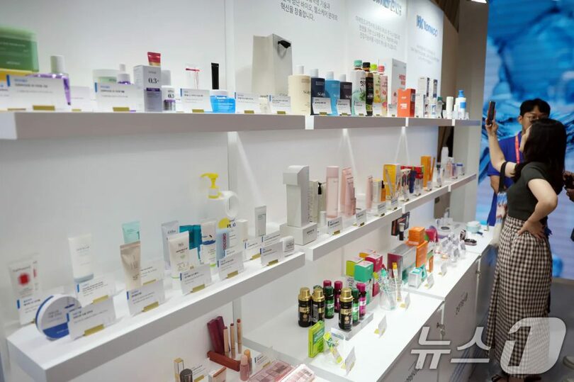 東大門デザインプラザ（DDP）で開催された「2024ソウルビューティウィーク」(c)news1