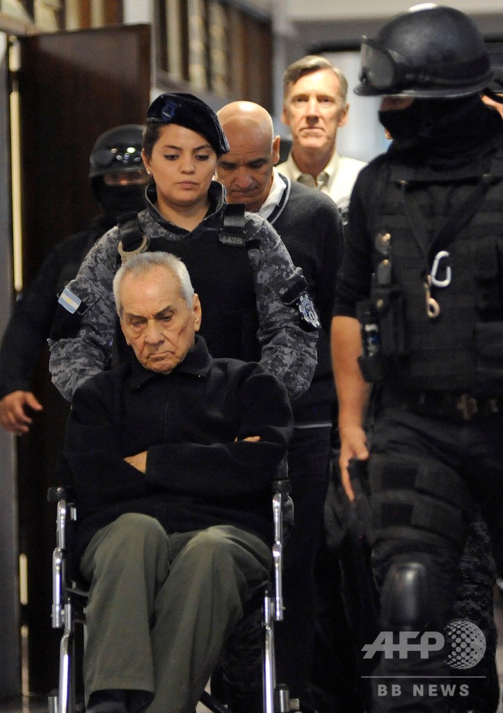 聴覚障害者学校で性的虐待、聖職者2人に40年超の禁錮刑 アルゼンチン