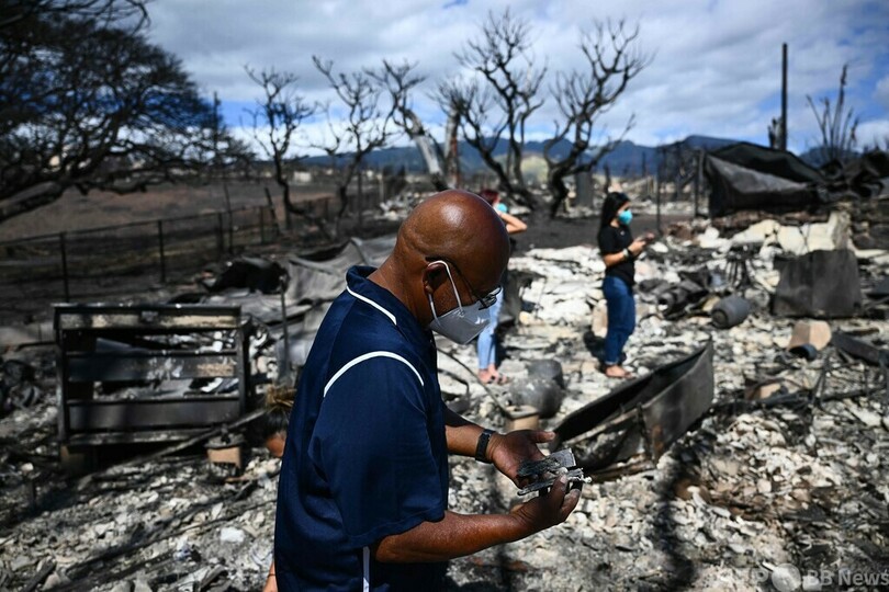 ハワイ山火事、死者67人に 対応を捜査へ