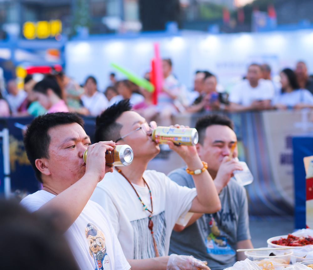 中国のビール大手２社、２３年は増収増益