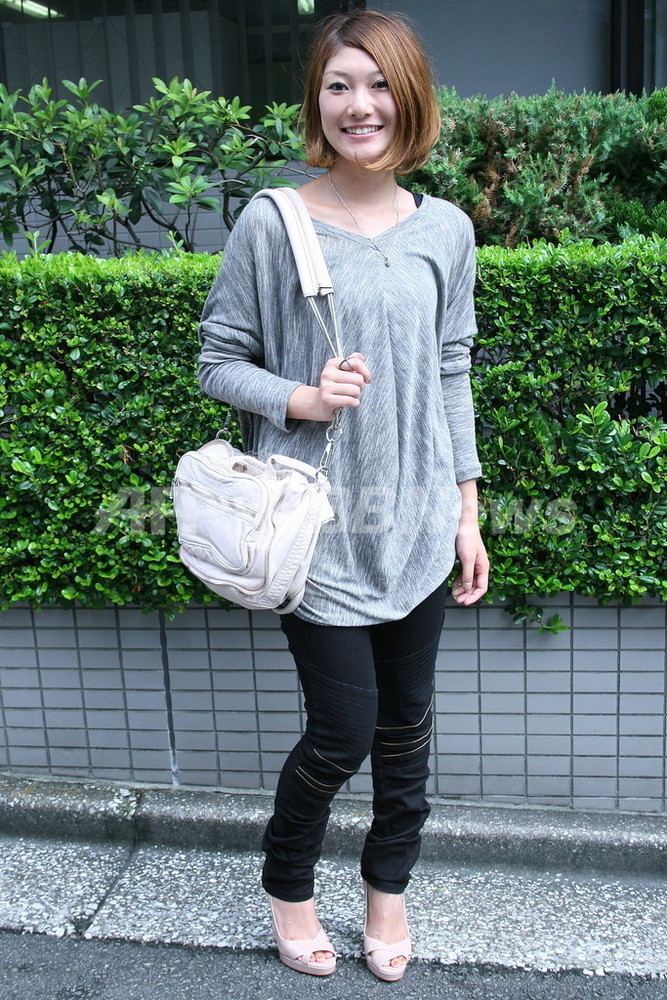 ＜ファッション業界の人々＞存在感のある小物をセレクト 写真8枚 国際ニュース：AFPBB News