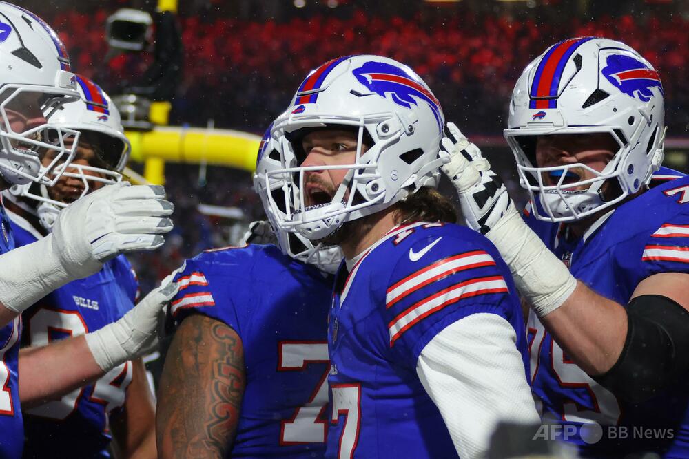 ビルズがレイヴンズに勝利、イーグルスはラムズ沈める NFLプレーオフ 