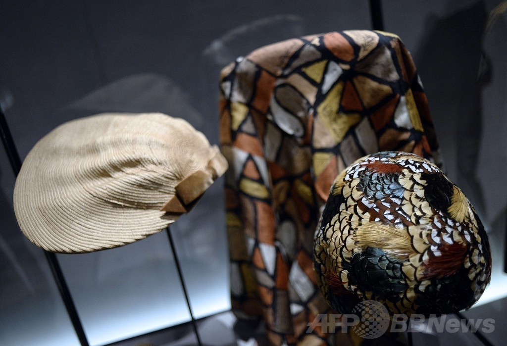 パリ・モード博物館で「仏ファッション―50年代のエレガンス」展、貴重なアーカイブの数々