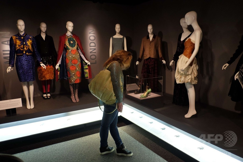 世界の新興ファッション都市紹介する展覧会開催、米NY