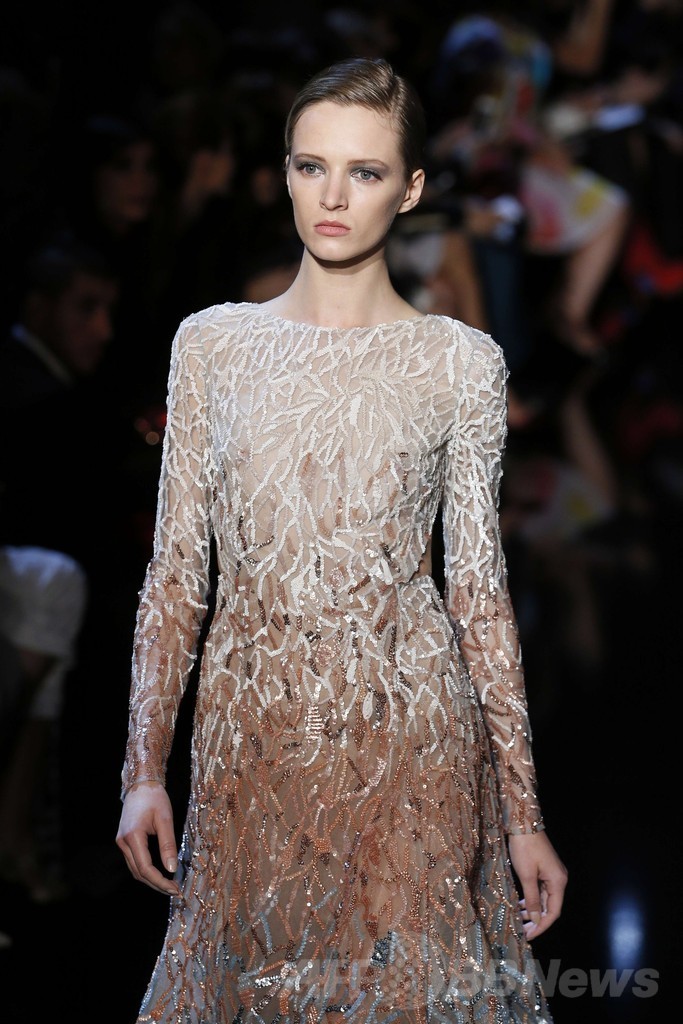 究極のラグジュアリードレス、「エリー・サーブ」14/15年秋冬オートクチュール