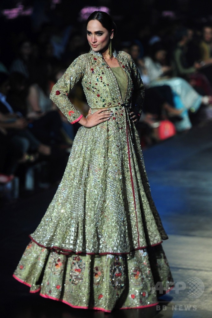 カラチでブライダル・クチュール・ファッションウィーク2016開催