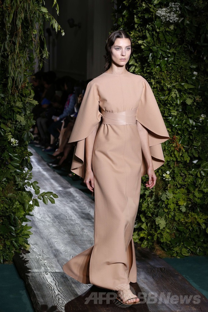 古き良き芸術を現代風にアレンジ、「ヴァレンティノ」14/15年秋冬オートクチュール